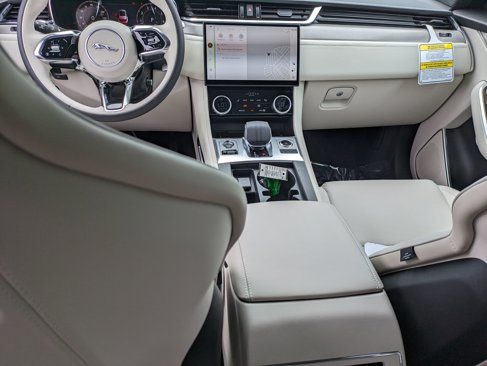 New 2026 Jaguar F-PACE R-Dynamic S image 23