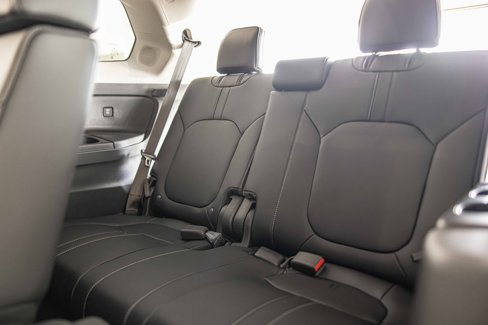 Used 2025 Honda Pilot Elite image 36