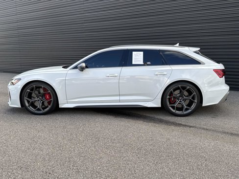 Used 2025 Audi RS 6 performance image 2