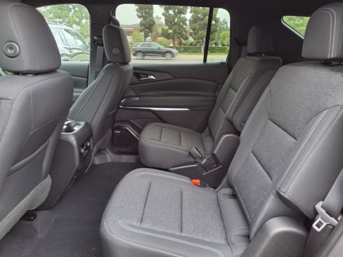 New 2025 Chevrolet Traverse LT w/ Enhanced Driving Package image 7