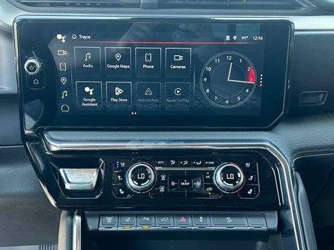 Used 2025 GMC Sierra 3500 Denali w/ Denali Reserve Package image 13