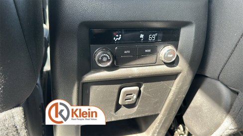 Used 2023 Chevrolet Traverse LT w/ Midnight/Sport Edition image 29