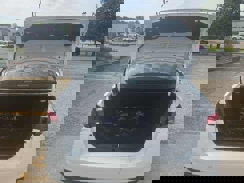 New 2025 Nissan Versa SR image 5