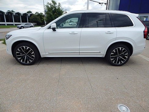 New 2026 Volvo XC90 B6 Plus w/ Protection Package Premier image 11