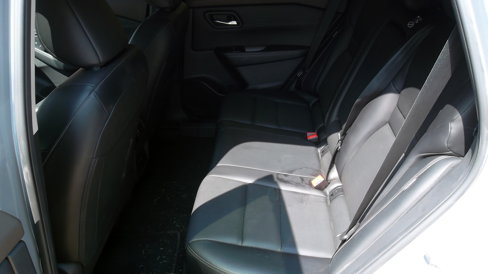 Used 2023 Nissan Rogue SV w/ SV Premium B Package image 9