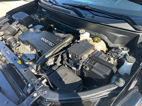 Used 2019 Chevrolet Equinox LT image 25