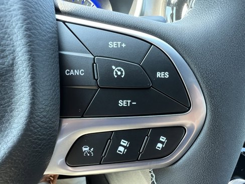 New 2026 Chrysler Pacifica Select image 39