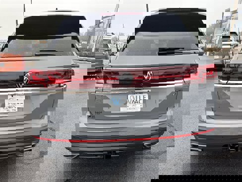 New 2026 Volkswagen Atlas SE image 5