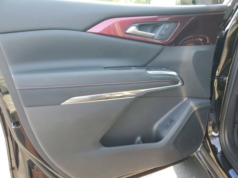 New 2026 Chevrolet Traverse Z71 w/ Driver Confidence Package image 14