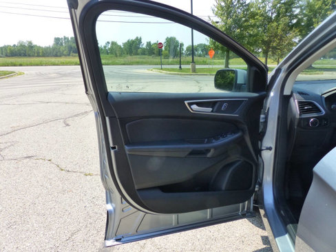 Used 2024 Ford Edge SEL image 17