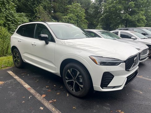 New 2026 Volvo XC60 B5 Core w/ Climate Package image 1