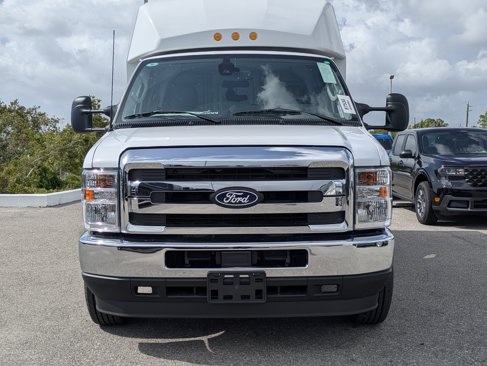 New 2026 Ford E-350 and Econoline 350 Super Duty w/ Power Equipment Group image 9