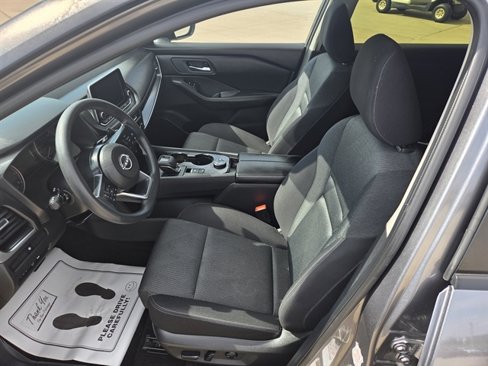 Used 2024 Nissan Rogue SV image 5