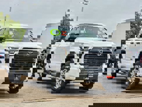 New 2026 Toyota Tundra SR5 image 2