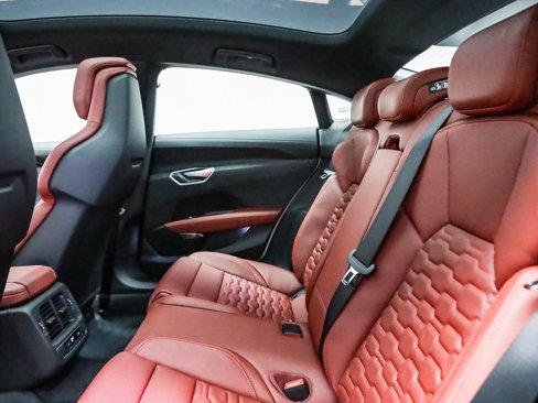 New 2025 Audi S e-tron GT Premium Plus image 30