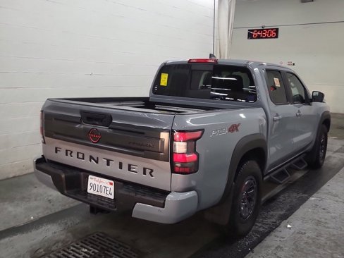 Used 2025 Nissan Frontier PRO-4X w/ Pro Premium Package image 2