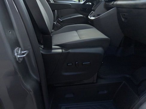 Used 2025 Ford Transit 350 XLT image 29