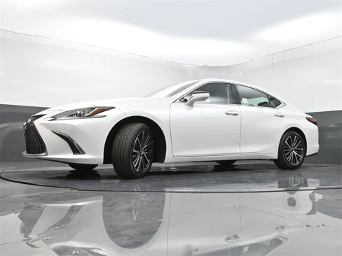 Used 2024 Lexus ES 350 w/ Premium Package image 29