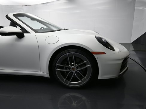 Certified 2025 Porsche 911 Carrera image 19