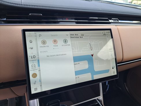 New 2025 Land Rover Range Rover SE image 15