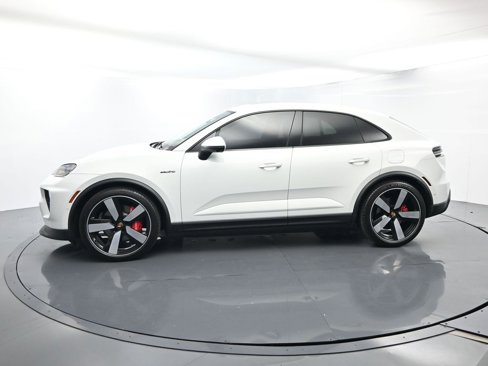 Certified 2025 Porsche Macan 4S Electric image 2