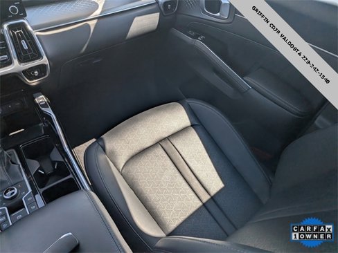 Used 2023 Kia Sorento SX image 18