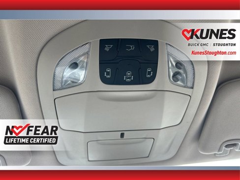 Used 2023 Chrysler Voyager LX image 33