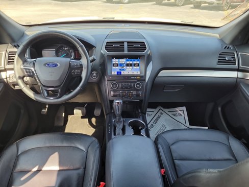 Used 2018 Ford Explorer XLT w/ Equipment Group 202A image 18