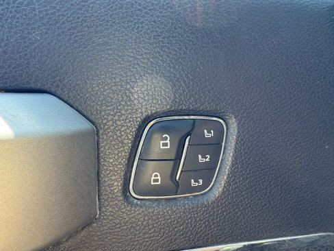 Used 2021 Ford F250 Lariat w/ Lariat Value Package image 12