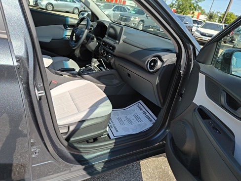 Used 2022 Hyundai Kona SEL w/ Cargo Package image 18