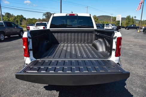 New 2026 RAM 1500 4x4 Crew Cab image 18