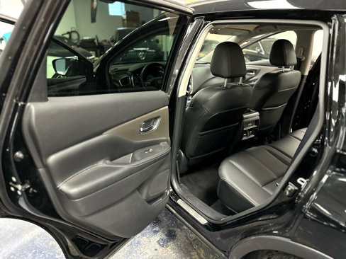 Used 2023 Nissan Murano SV image 37