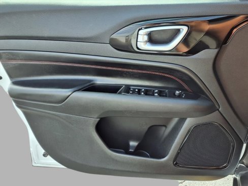 Certified 2023 Jeep Compass Trailhawk image 16