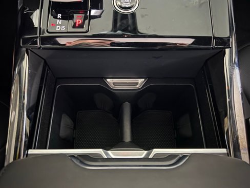 Used 2024 Land Rover Range Rover Sport Dynamic SE image 56