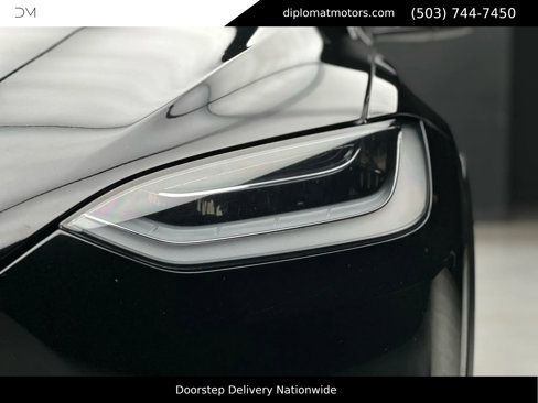 Used 2023 Tesla Model X image 12
