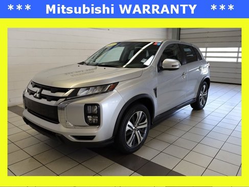 Used 2024 Mitsubishi Outlander Sport SE image 1