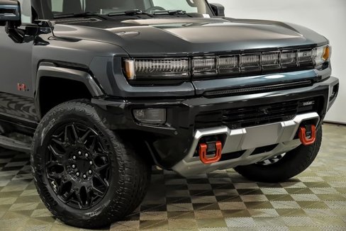 New 2025 GMC Hummer EV 2X w/ LPO, Sport Package image 2