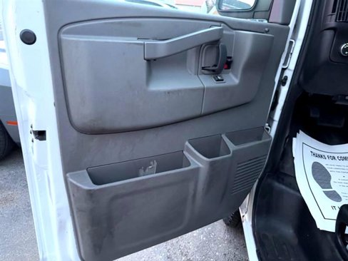 Used 2016 Chevrolet Express 2500 image 13