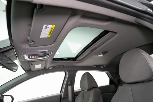 Used 2025 Hyundai Elantra SEL image 8