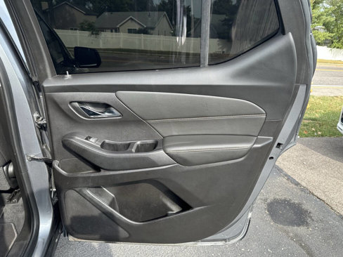 Used 2019 Chevrolet Traverse LS image 13