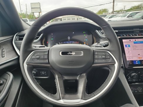 New 2025 Jeep Grand Cherokee Limited 4xe image 16