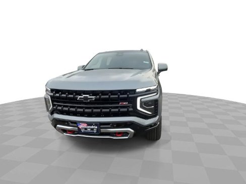 New 2026 Chevrolet Suburban Z71 image 3