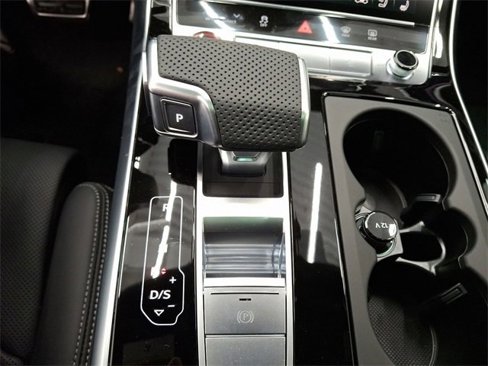 New 2025 Audi SQ8 Premium Plus image 11