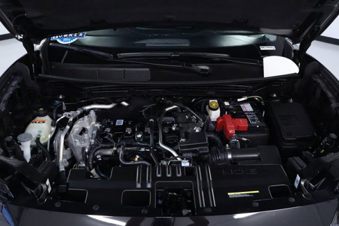 Used 2025 Nissan Kicks SV image 33