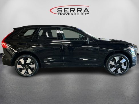 Certified 2025 Volvo XC60 T8 Plus w/ Climate Package image 4