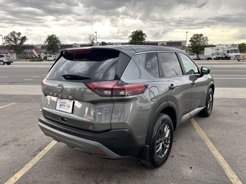 Used 2023 Nissan Rogue S image 7