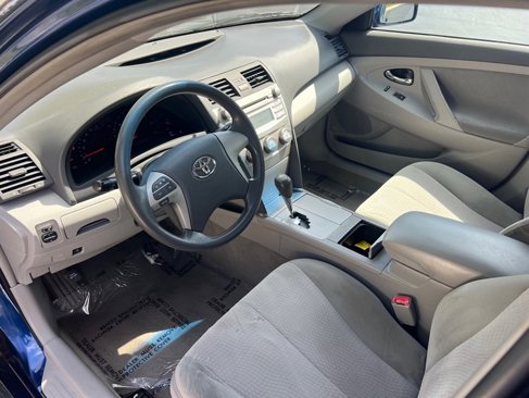 Used 2010 Toyota Camry LE image 14
