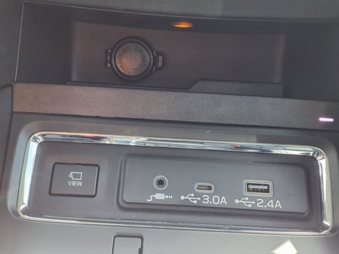 New 2025 Subaru Ascent Limited w/ Popular Package #1 image 9