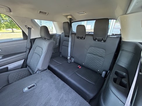 Used 2022 Nissan Pathfinder SV image 14