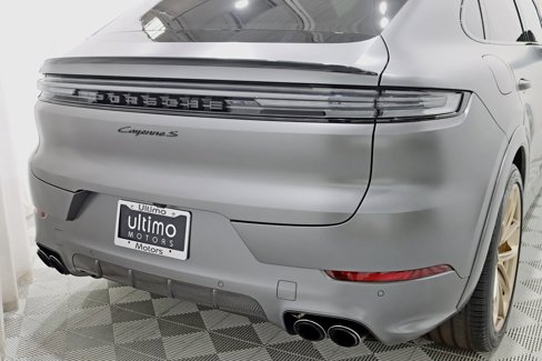 Used 2024 Porsche Cayenne S image 14